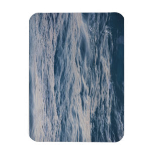 Sea water closeup magnet