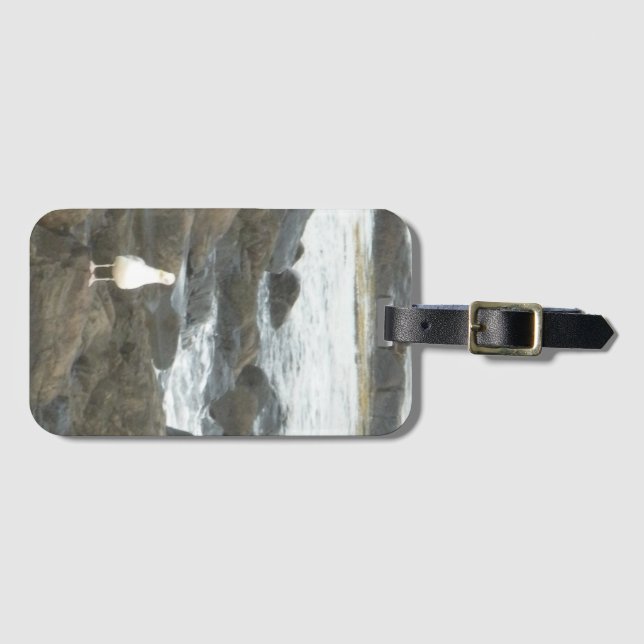 Seagull on rocks luggage tag (Front Horizontal)