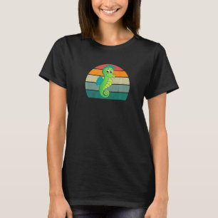 seahorses water sea ocean underwater live bearing  T-Shirt