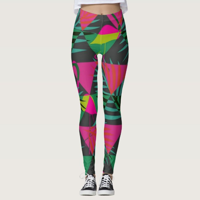 Seamless Flamingo Patterns with Triangle Ornament Leggings (Front)