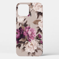 Seamless floral pattern with roses on light backgr