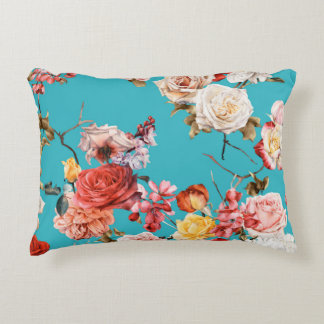 Seamless floral pattern with roses, watercolor. fl decorative cushion
