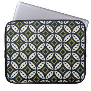 Seamless geometric flowers: colourful pattern. laptop sleeve
