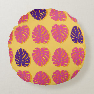 Seamless Monstera Hawaiian tropical plant design i Round Cushion