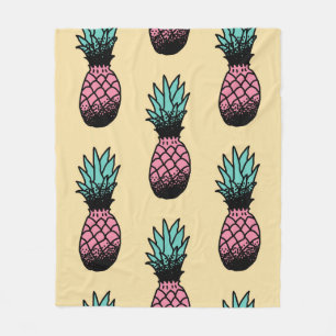 Seamless pattern of cute hand drawn pineapple fleece blanket