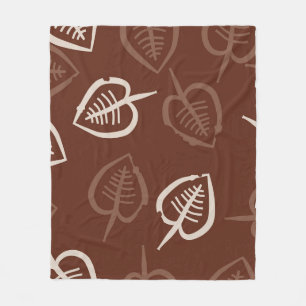 Seamless pattern of floral motif with leaves. Stri Fleece Blanket