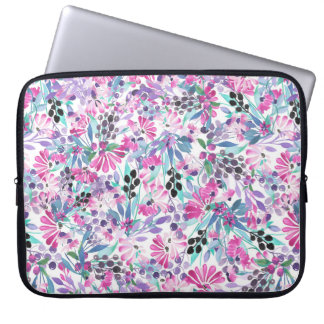 Seamless pattern of purple flowers and berries,blu laptop sleeve