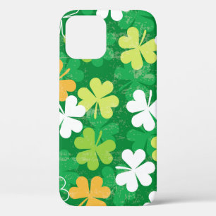Seamless pattern of scattered clovers and shamrock iPhone 12 case