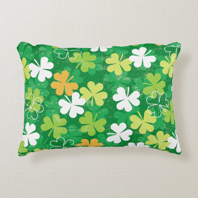Seamless pattern of scattered clovers and shamrock decorative cushion (Front)