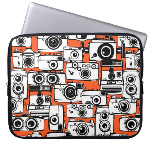 Seamless pattern vintage film photo cameras laptop sleeve