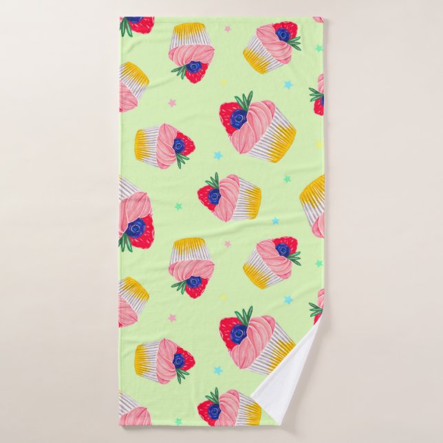Seamless pattern with a cupcake with strawberries  bath towel (Bath Towel)