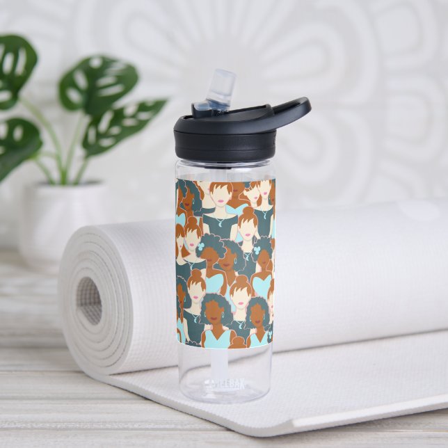 Seamless pattern with black girls and white girls water bottle (Yoga)