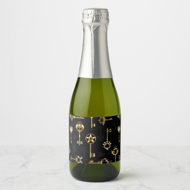 Seamless Pattern with Golden Keys Sparkling Wine Label (Front)