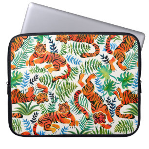Seamless pattern with painted in watercolor tigers laptop sleeve