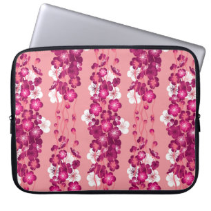 Seamless pattern with pink blossom roses laptop sleeve