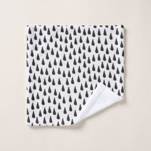 Seamless pattern with raindrops in black on cream wash cloth