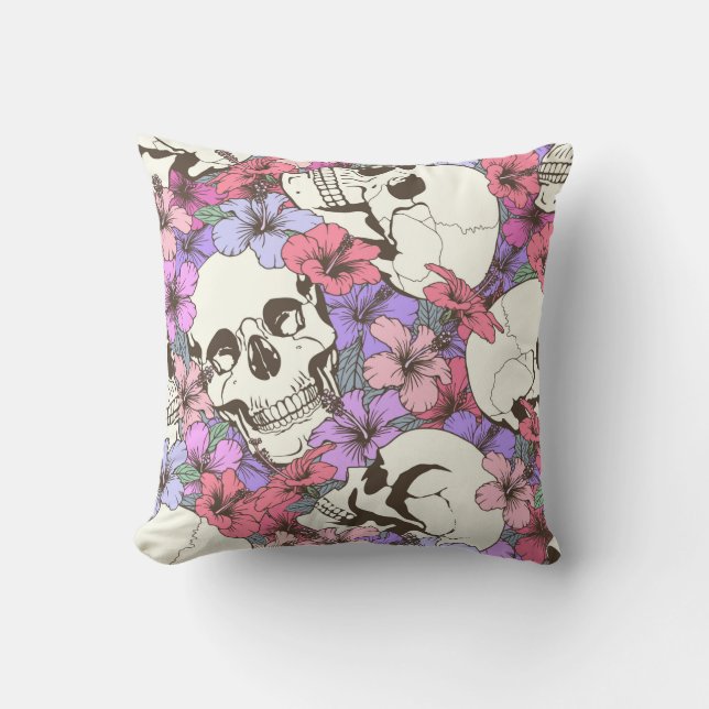 Seamless pattern with skulls fnd flowers cushion (Front)