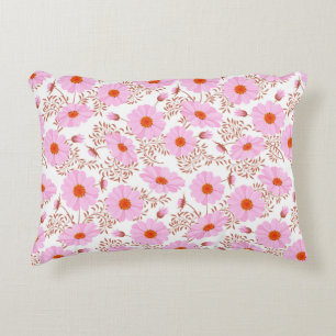 Seamless pink daisy flower vintage pattern on whit decorative cushion