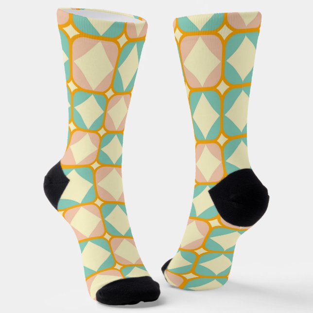 Seamless retro pattern with rounded squares socks (Angled)