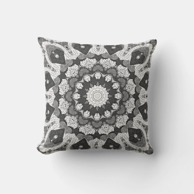Seamless round circle pointillism dots points mand cushion (Front)