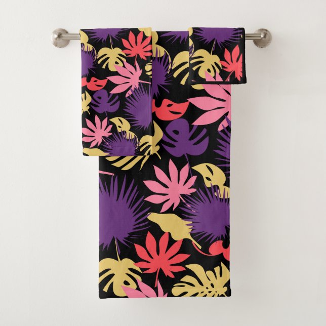 Seamless tropical leaves pattern bath towel set (Insitu)