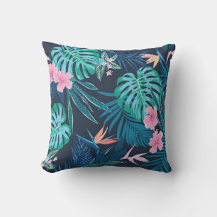 seamless tropical pattern, vivid tropic foliage, w cushion