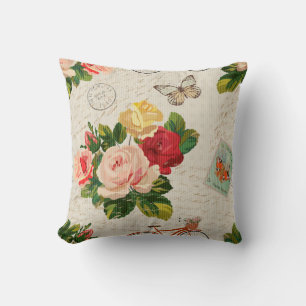 Seamless vintage background with flowers and butte cushion