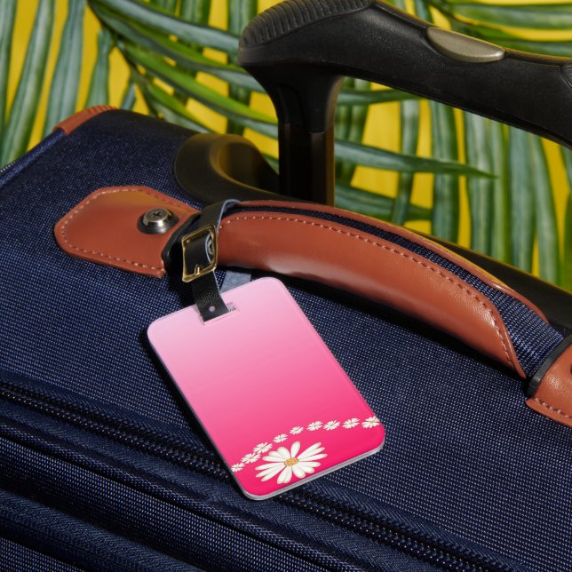 Seamless White Flowers Luggage Tag (Front Insitu 1)