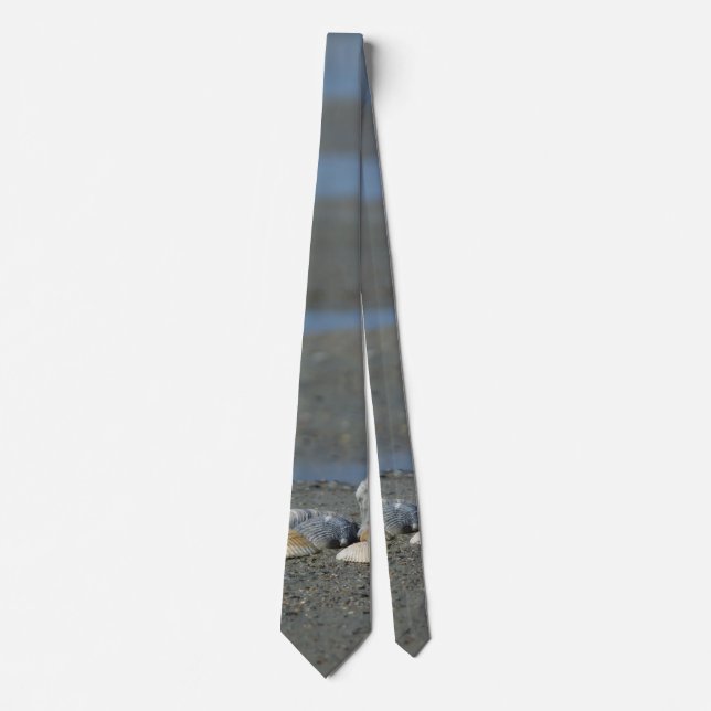 Seashell Pile Tie (Front)