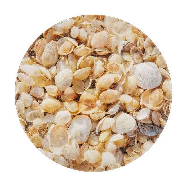 Seashell textured summer beach background. cutting board (Front)
