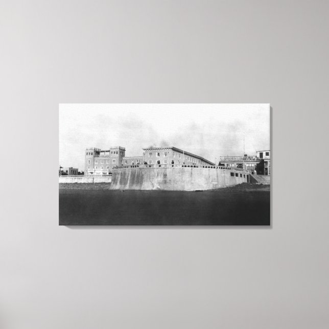 Seaside, Oregon Hotel and Turnaround Canvas Print (Front)