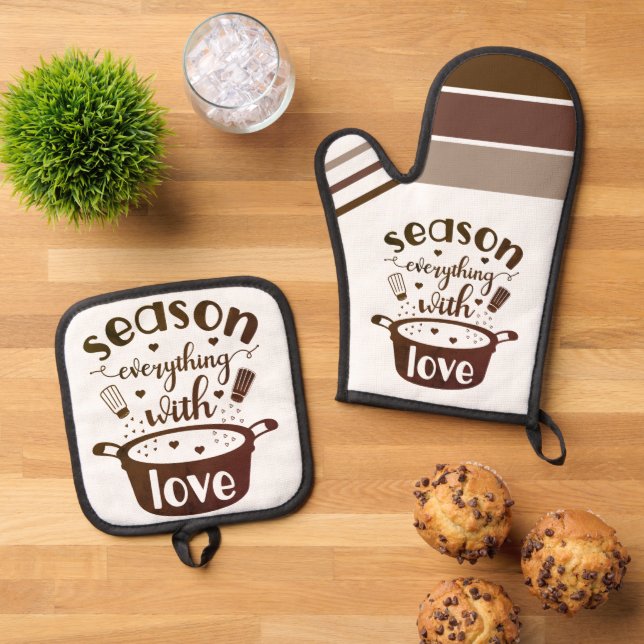 Season Everything with Love ❤️ Oven Mitt & Pot Holder Set (Top Down)