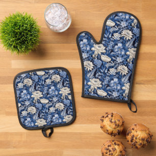 Seasonal Winter flowers tiled pattern  Oven Mitt & Pot Holder Set