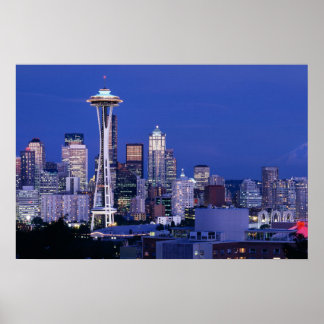 Seattle Skyline at Dusk Poster