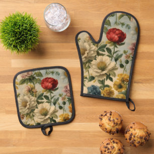 Seed Catalogue Flowers over Script Cutting Board Oven Mitt & Pot Holder Set