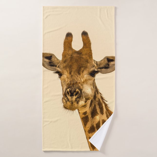 SELECTIVE FOCUS PHOTOGRAPHY OF GIRAFFE BATH TOWEL (Bath Towel)