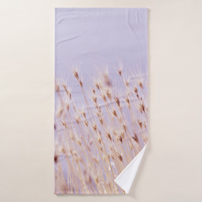 SELECTIVE FOCUS PHOTOGRAPHY OF GRASS FIELD BATH TOWEL (Bath Towel)