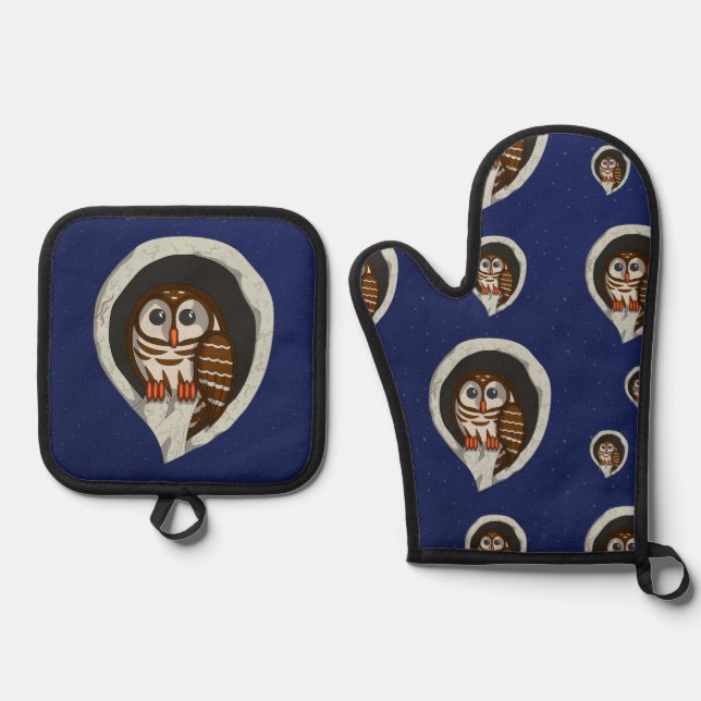 Selene the Owl Oven Mitt & Pot Holder Set (Front)