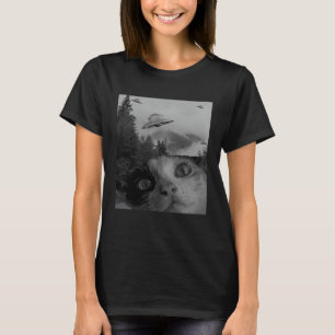 Selfie Cat Meme UFO Sighting Alien Conspiracy Sci  T-Shirt