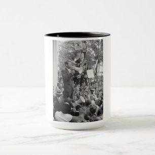Sen. Robert Kennedy Campaigning for US President Mug