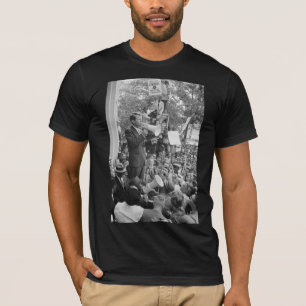 Sen. Robert Kennedy Campaigning for US President   T-Shirt