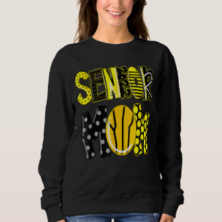 Senor Mum Love Egg And Bee Cute Lovely Heart Skin Sweatshirt