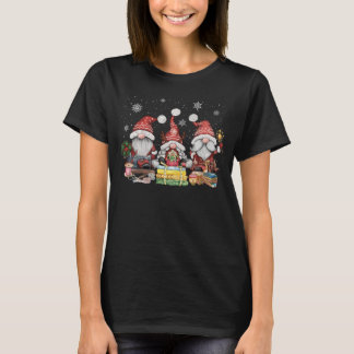 Sewing gnomes three quilting gnomies Xmas Gift For T-Shirt