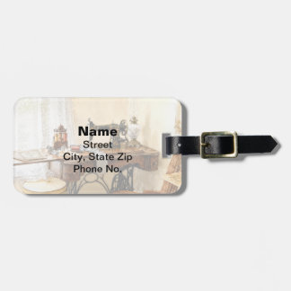 Sewing Machine and Thread Carousel Luggage Tag