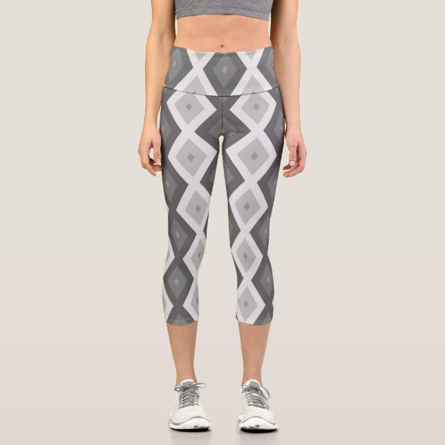 Shades of gray diamond pattern capri leggings (Front)
