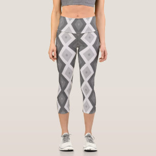 Shades of grey diamond pattern capri leggings