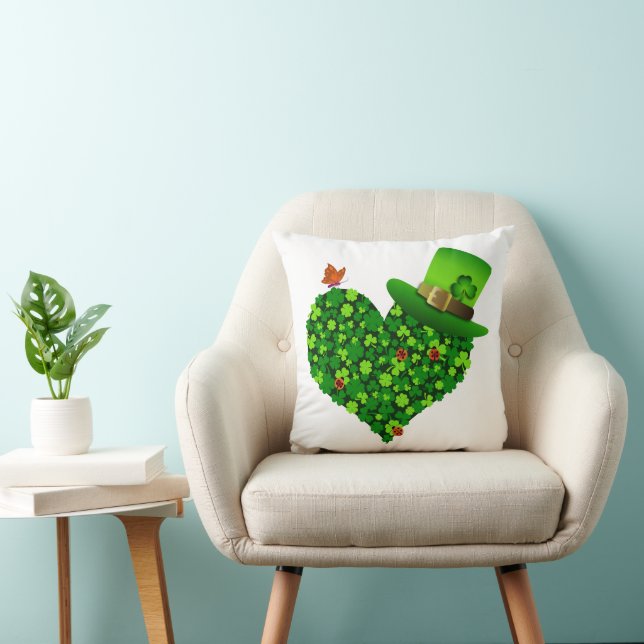 Shamrock Heart Throw Pillow (Chair)