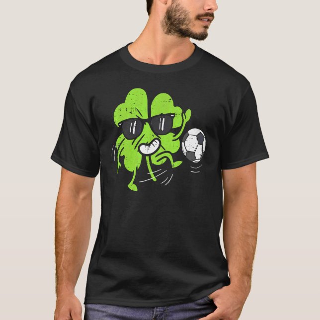 Shamrock Playing Soccer St Patricks Day Boys Kids  T-Shirt (Front)