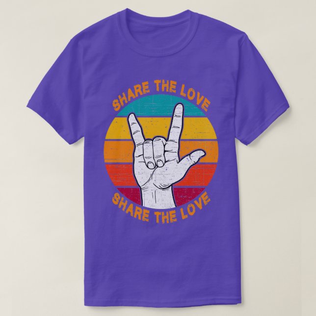 Share the love T-Shirt (Design Front)
