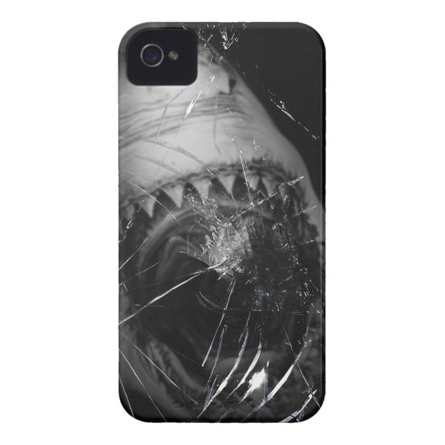 Shark Attack Iphone 4 thin cover (Back)